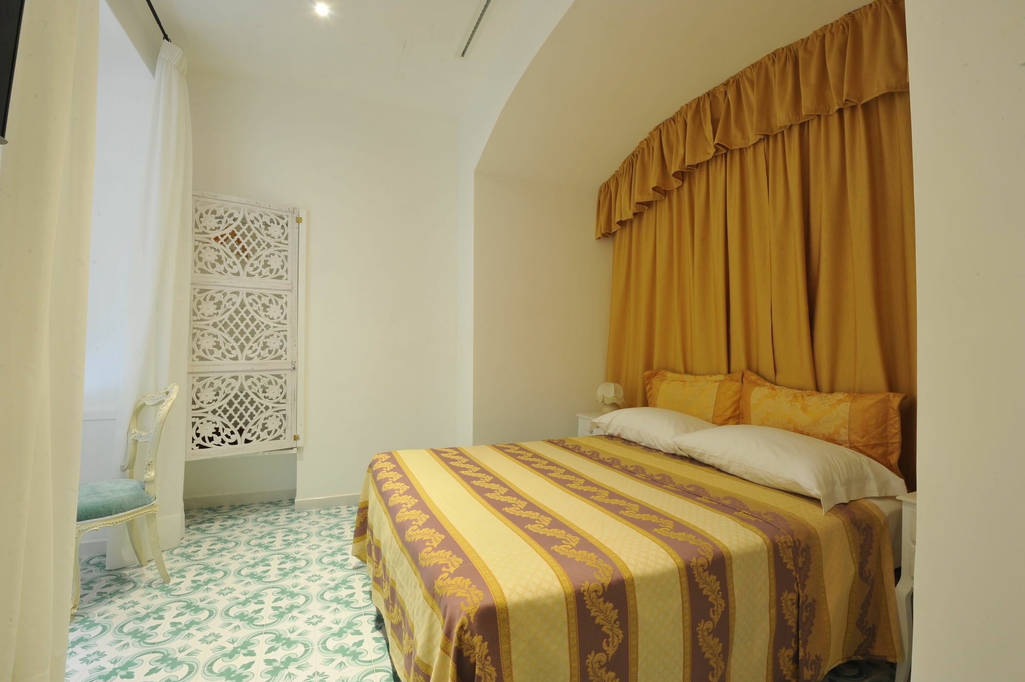 Surriento Suites 索伦托 外观 照片